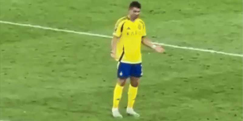 Ronaldo Nói Chuyện Một Mình: Tập Trung Hay Áp Lực Đỉnh Cao? 5 Dừng như đây là một thói quen khó bỏ của CR7
